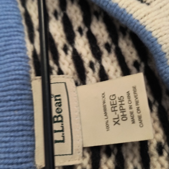 L.L. Bean Cream and Black Blue Nordic Fair Isle 100% Lambswool Cardigan Sz XL Wo - Picture 3 of 17